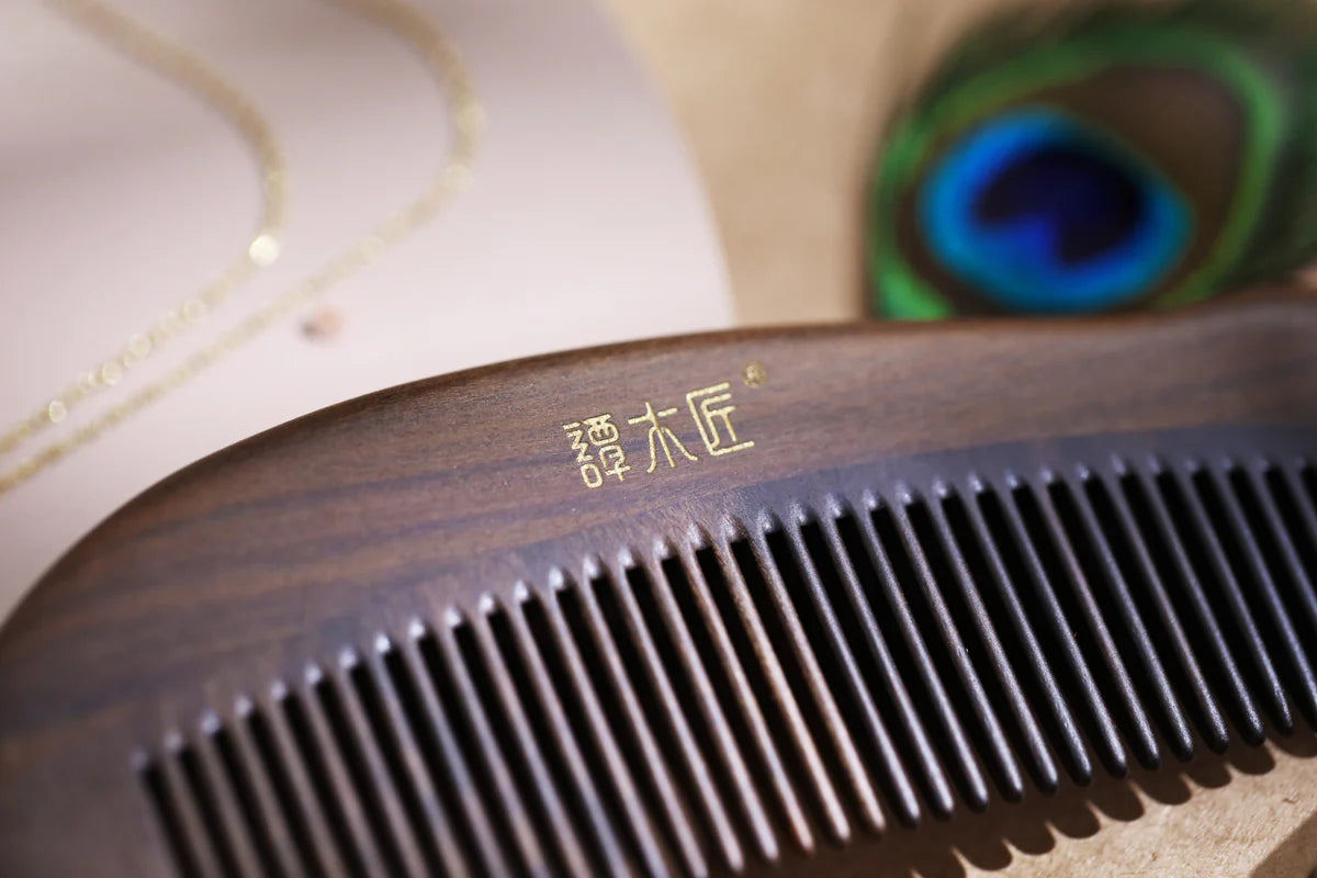 PEACOCK PLUME HAIR COMB